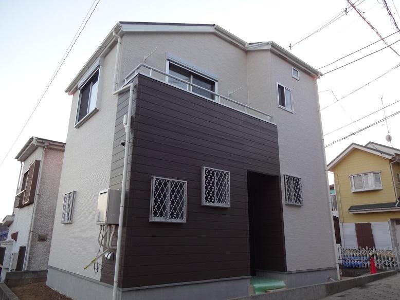 Local appearance photo. Local (11 May 2013) Shooting