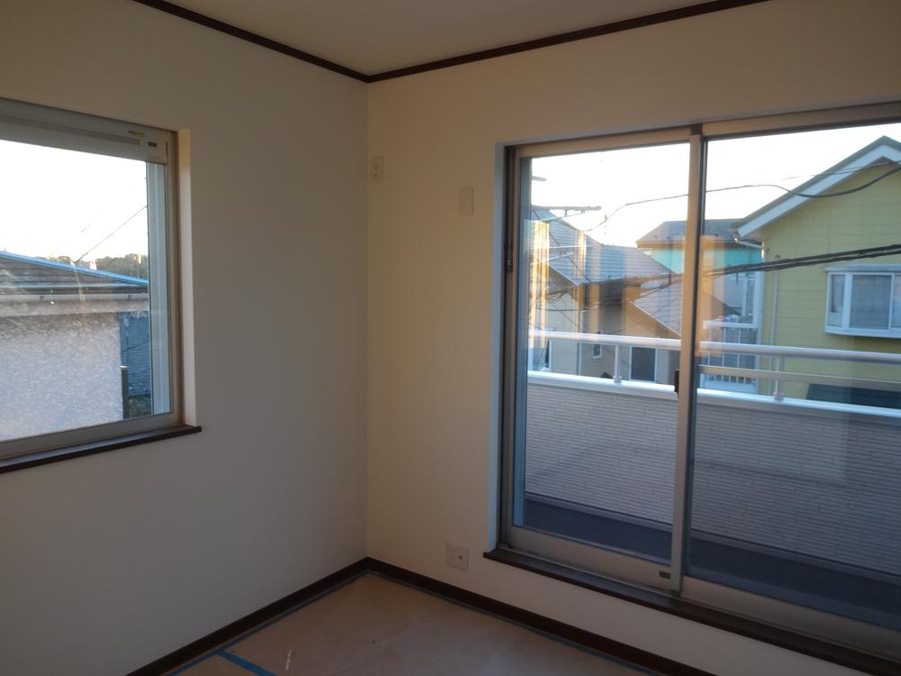 Non-living room. Indoor (11 May 2013) Shooting