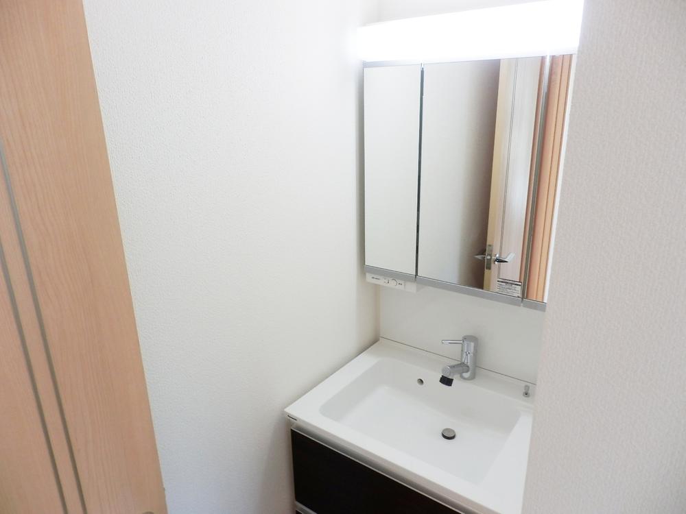 Same specifications photos (Other introspection). The company specification example