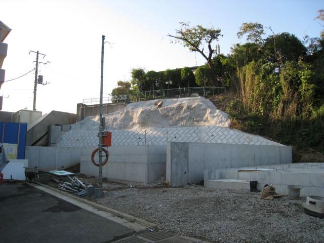 Local photos, including front road. Since it faces the south road, Day is good! !