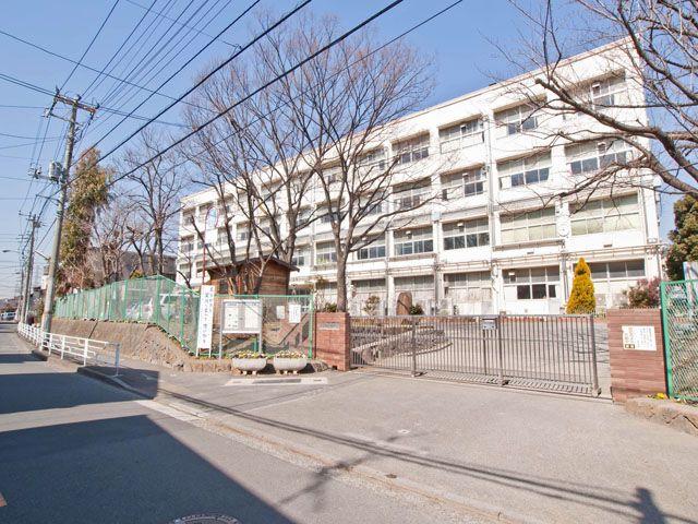 Junior high school. 750m to Yokohama Municipal Tarumachi Junior High School