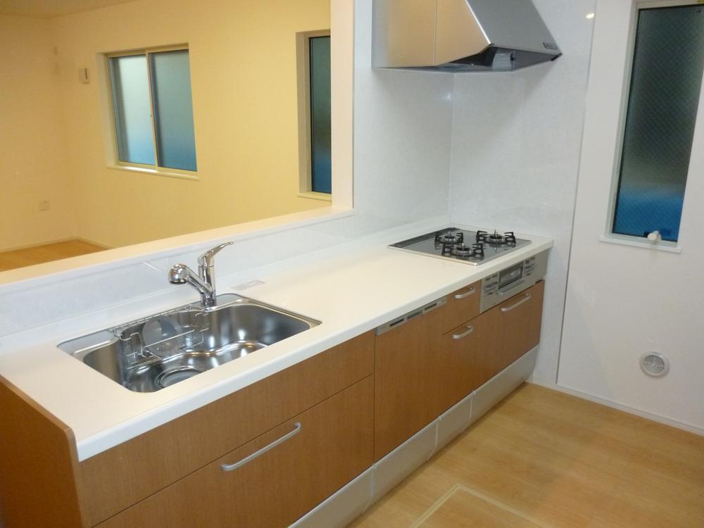 Kitchen. Indoor (12 May 2013) Shooting