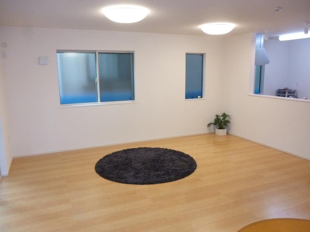 Living. Indoor (12 May 2013) Shooting