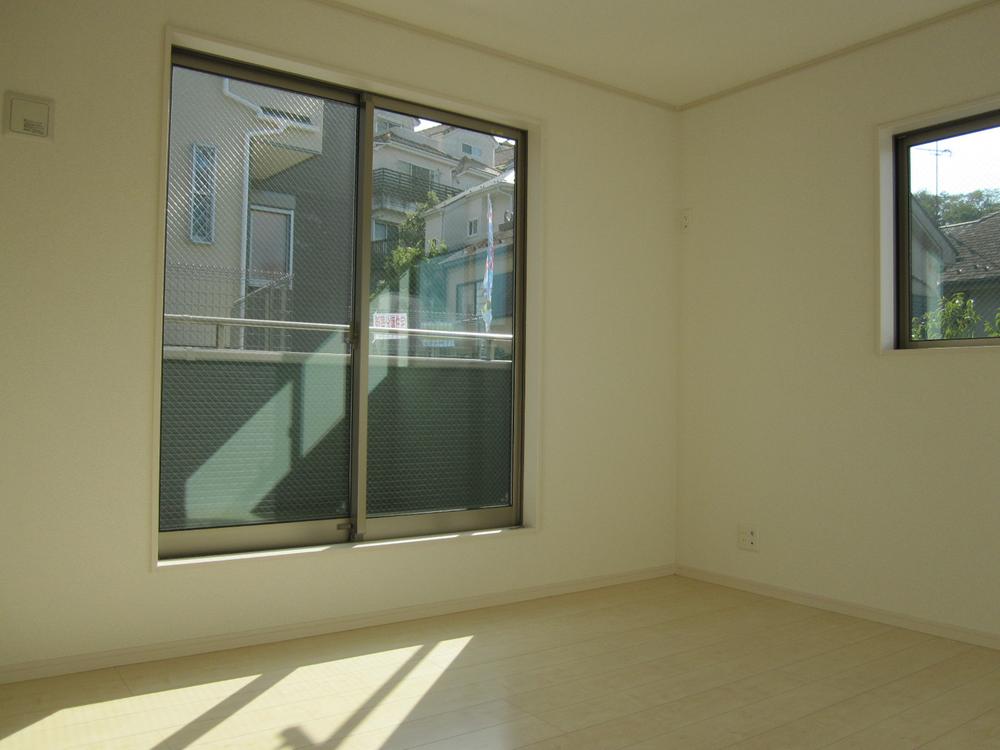 Non-living room. Western-style 6.94 Pledge south