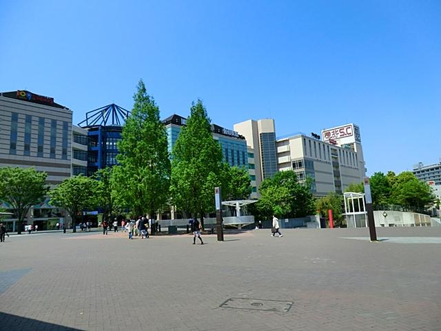 Streets around. 6700m to Kohoku New Town