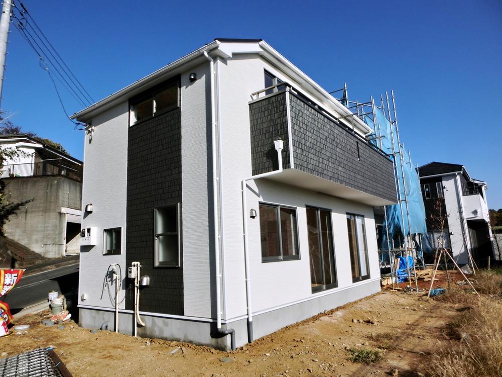 Local appearance photo. ◆ It is building completed. ◆ Your tour of the day is also possible so please feel free to contact! ◆ First, Why do not you start from the document request?