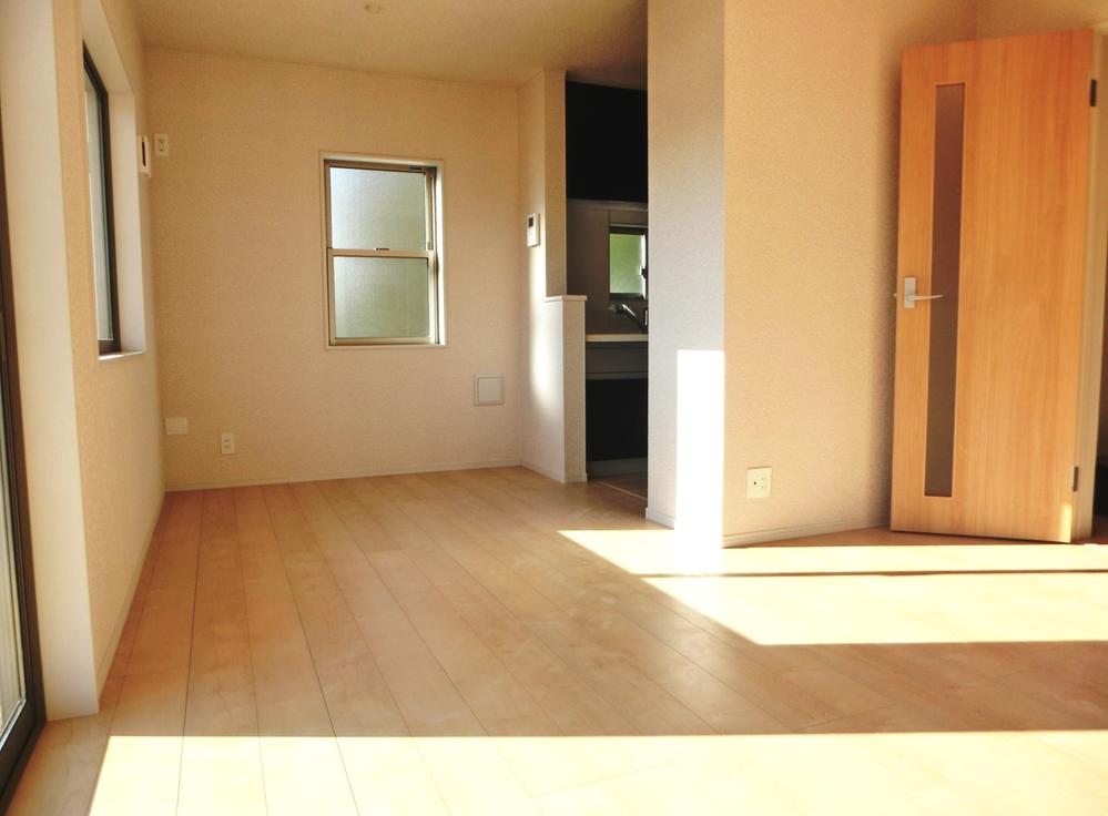 Living. 1 Building (living)