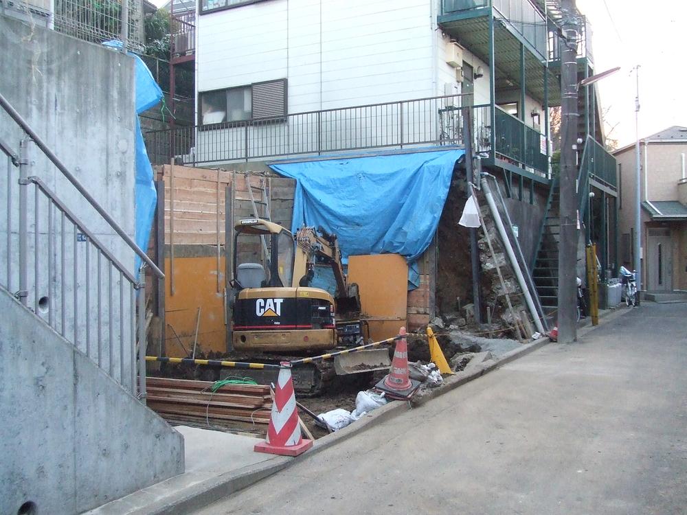 Local appearance photo. Local (02 May 2013) Shooting