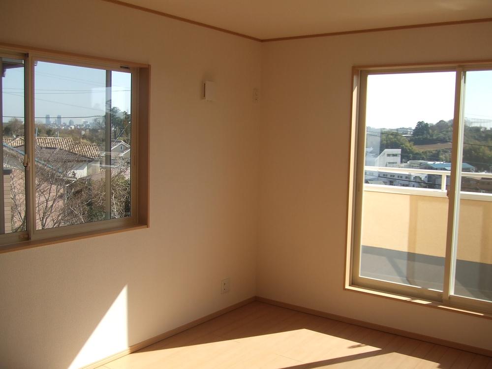 Same specifications photos (Other introspection). It will be in the same specification