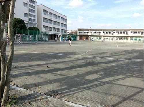 Junior high school. Tarumachi 1280m until junior high school