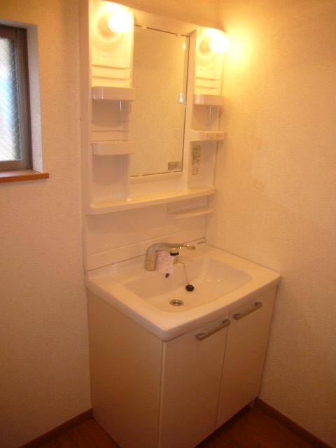 Same specifications photos (Other introspection). Vanity (same specifications photo)