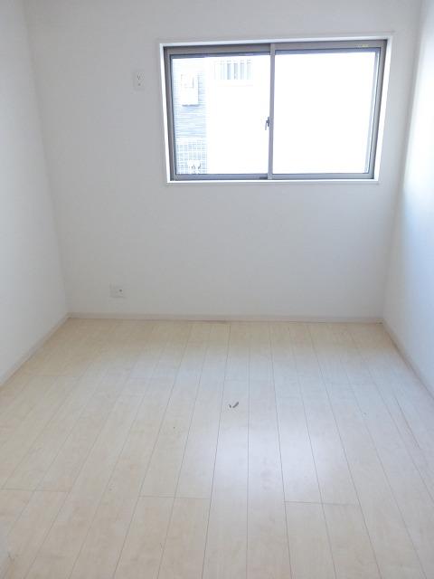 Non-living room. 1 Building Indoor (November 19, 2013) Shooting