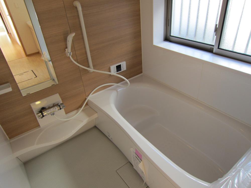 Bathroom. Indoor (12 May 2013) Shooting