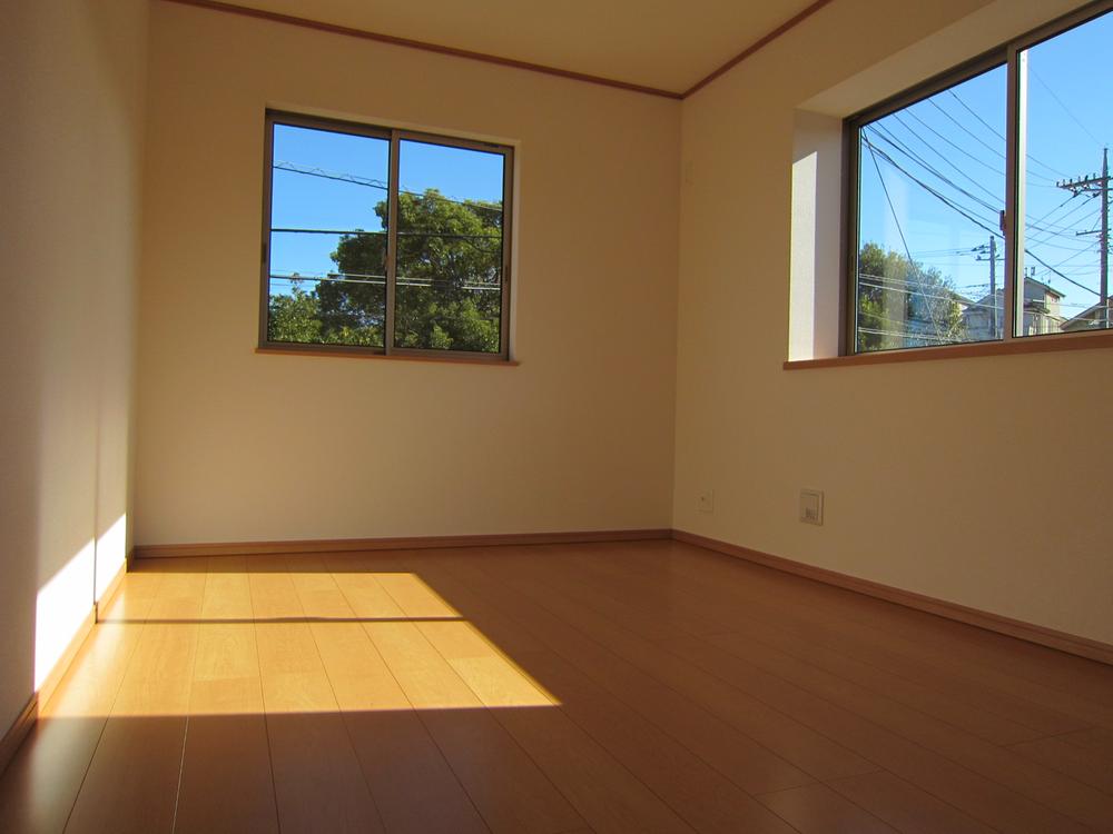 Non-living room. Indoor (12 May 2013) Shooting