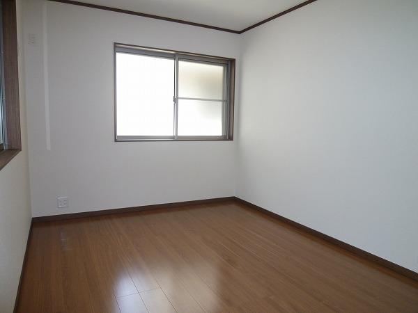 Non-living room. 2013 March 20 shooting Building A