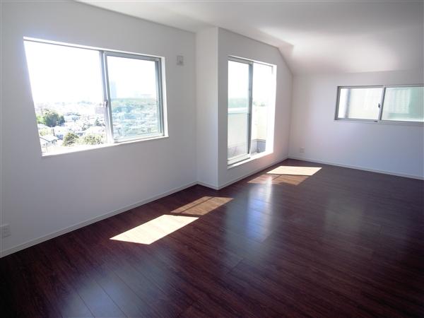 Living. Living 2013 / 04 shooting