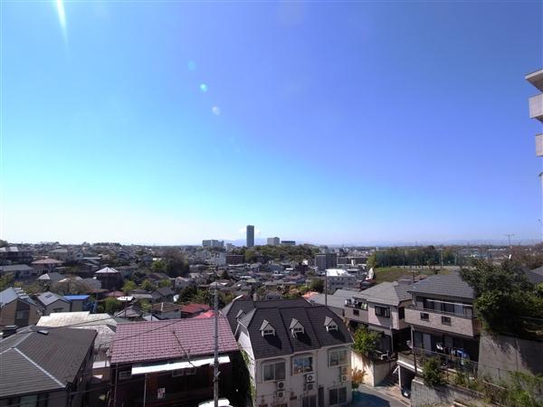 View photos from the dwelling unit. View 2013 / 04 shooting