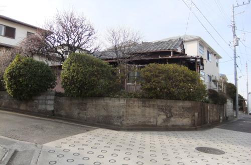 Local photos, including front road. Local (March 2013) Shooting