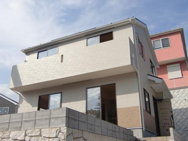 Local appearance photo. Local (11 May 2013) Shooting 4 Building