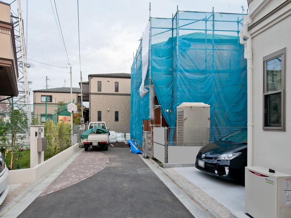 Local photos, including front road. Local (September 2013) Shooting