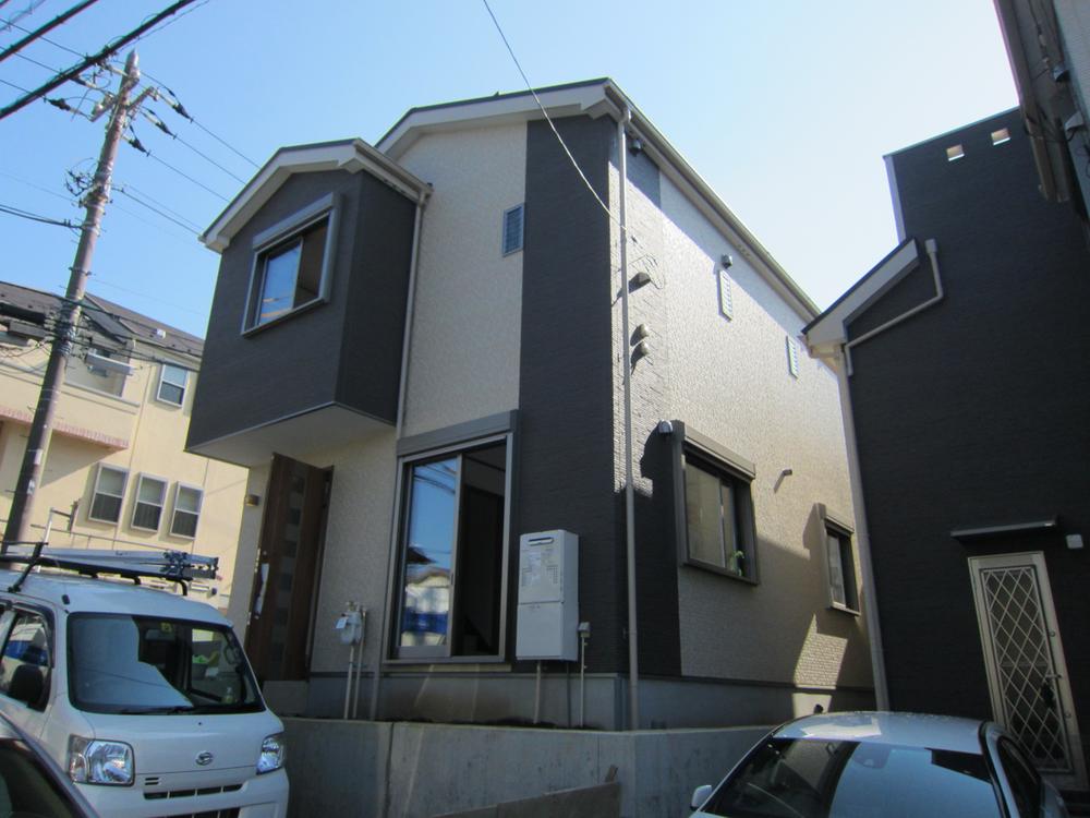 Local appearance photo. Local (November 5, 2013) Shooting