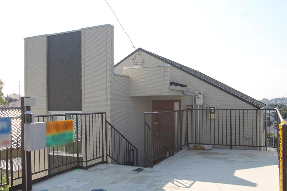 Local appearance photo