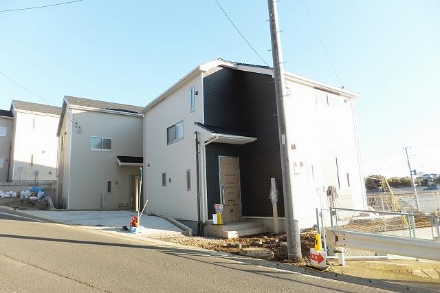 Local photos, including front road. Local panoramic view (November 29, 2013) Shooting