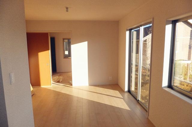 Living. 1 Building Indoor (November 29, 2013) Shooting