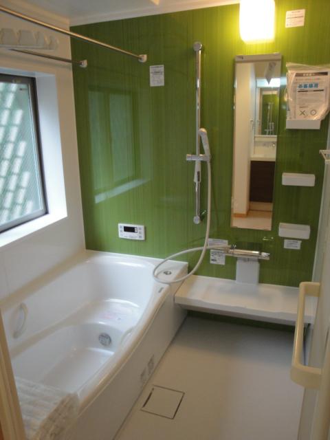 Same specifications photo (bathroom)