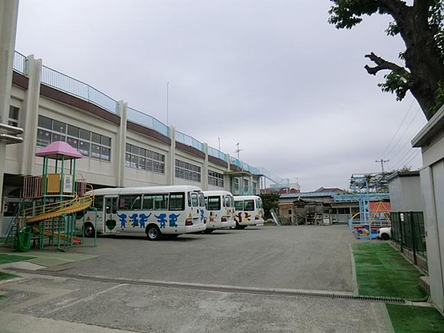 kindergarten ・ Nursery. Konan 70m to kindergarten