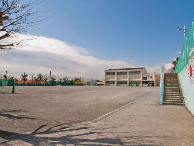 Primary school. To Yokohama Municipal Hinominami Elementary School 410m Yokohama Municipal Hinominami Elementary School Distance 410m