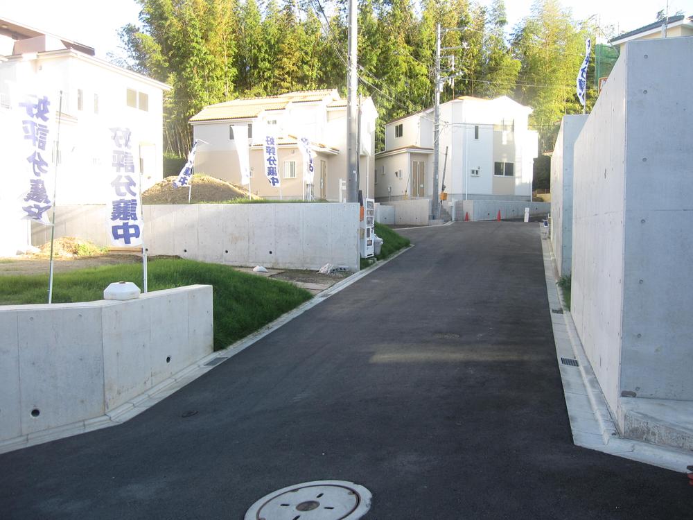 Local photos, including front road. It is a photograph from the local entrance. (October 2013) Shooting