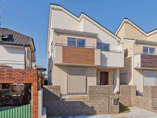 Local appearance photo. Local (11 May 2013) Shooting