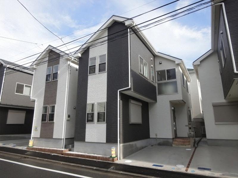 Rendering (appearance). Example of construction