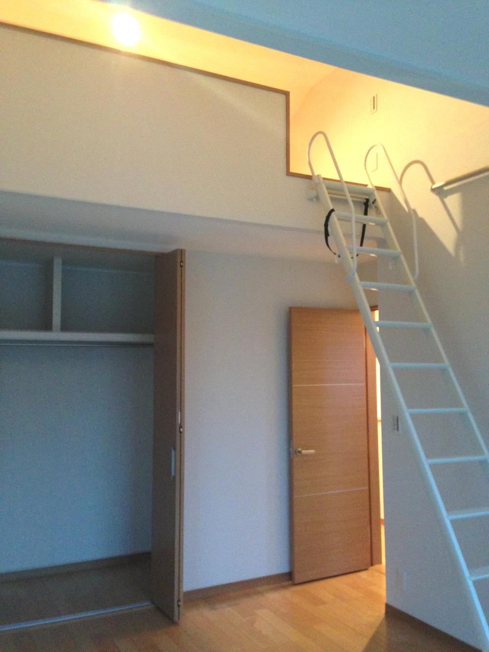 Receipt. Loft is also a floor plan, which is also storage capacity if there. (Local photo)