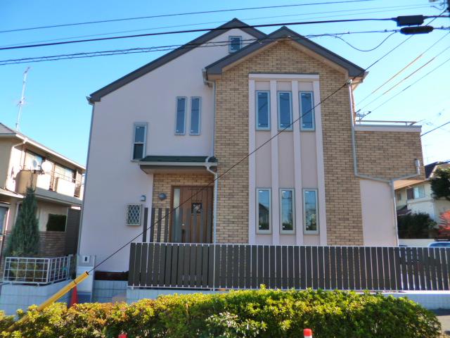 Local appearance photo. Local (11 May 2013) Shooting