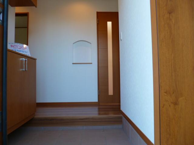 Entrance. Local (11 May 2013) Shooting