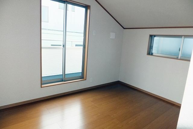 Non-living room. Indoor (December 16, 2013) Shooting