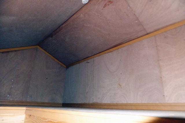 Receipt. Attic storage is surprisingly wide! (December 16, 2013) Shooting