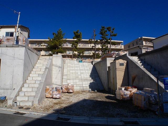 Local appearance photo. Local (12 May 2013) Shooting