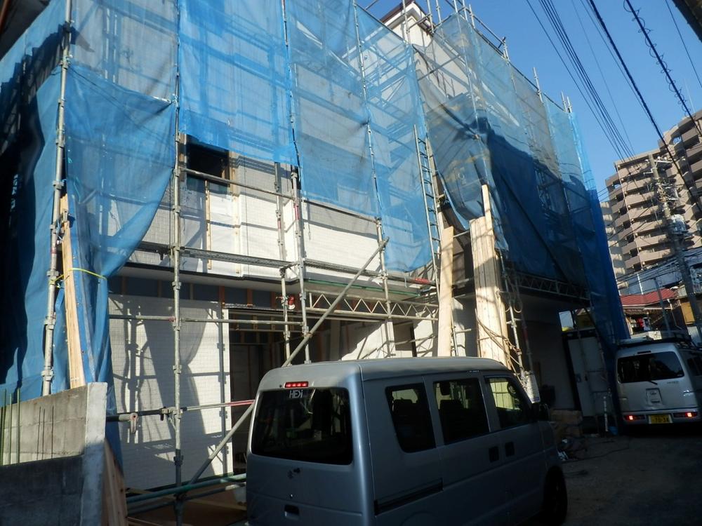 Local appearance photo. Local (11 May 2013) Shooting  Local is the south 4m road!