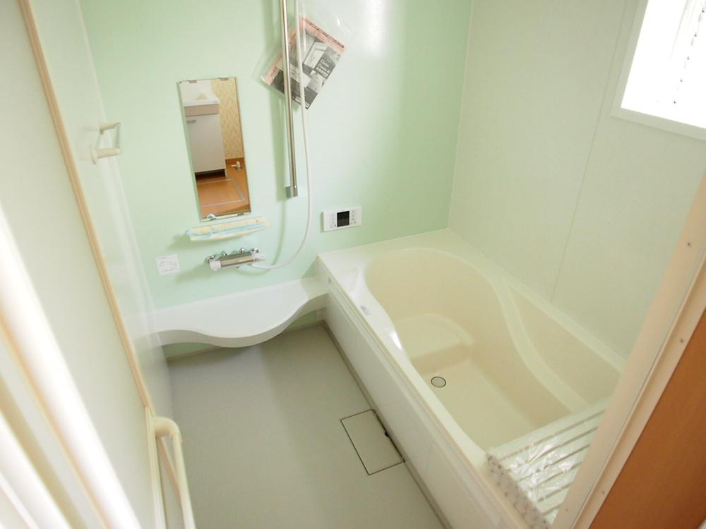 Bathroom. Room (late November 2013) Shooting