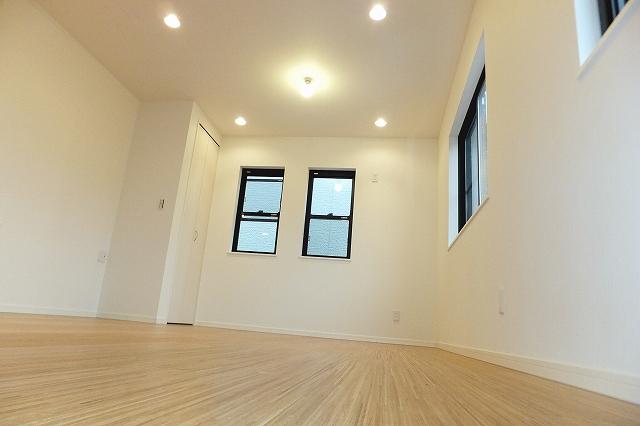 Living. 17.50 Pledge of living is wide with depth! (December 20, 2013) Shooting