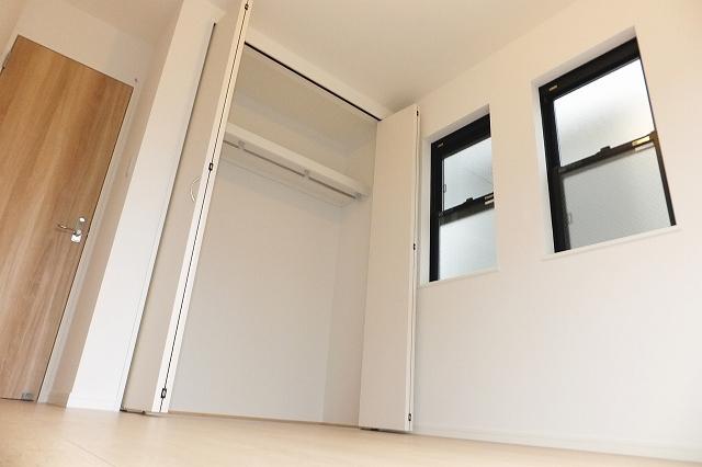 Receipt. First floor 5.25 Pledge east side room (December 20, 2013) Shooting