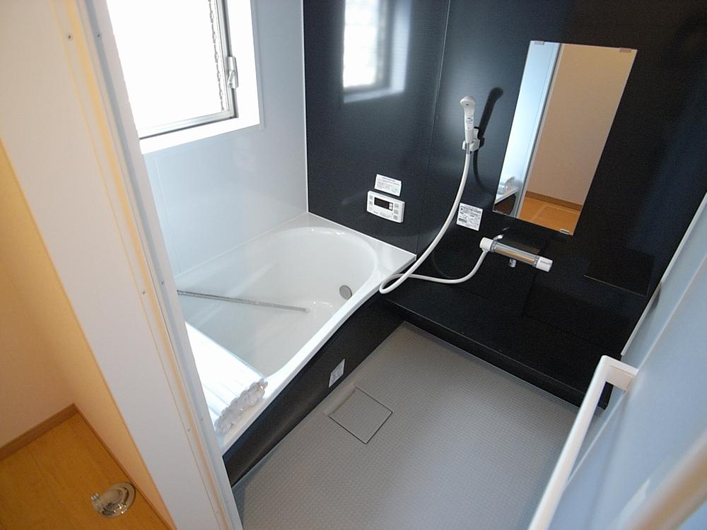 Bathroom. Indoor (11 May 2013) Shooting