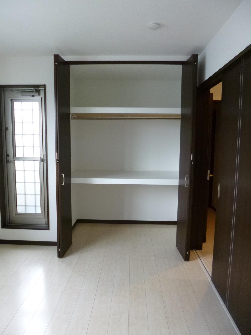 Receipt. A Building Second floor Western-style closet