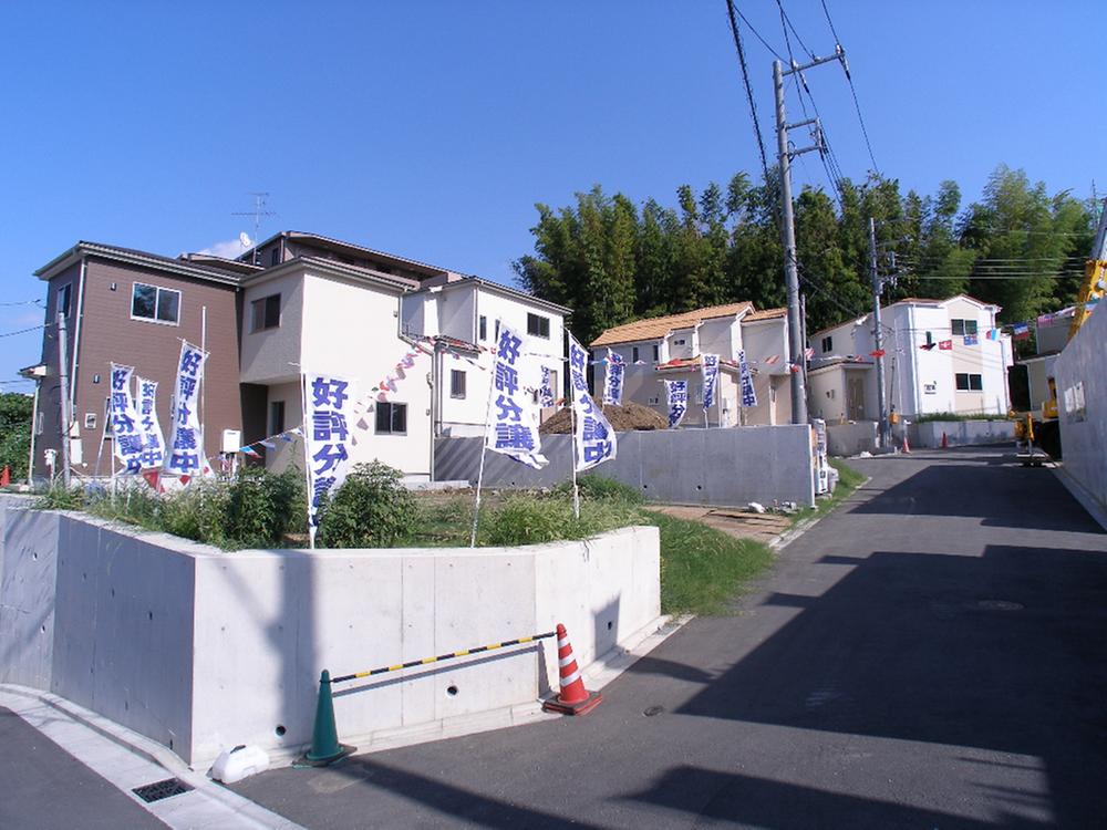 Local appearance photo. It is a big field of all 12 compartments. It has become a moderately terraced, It is recommended a feeling of open!