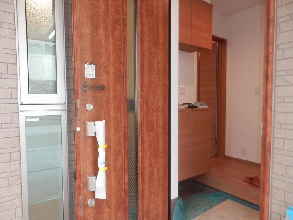 Entrance. Indoor (December 8, 2013) Shooting 9 Building entrance