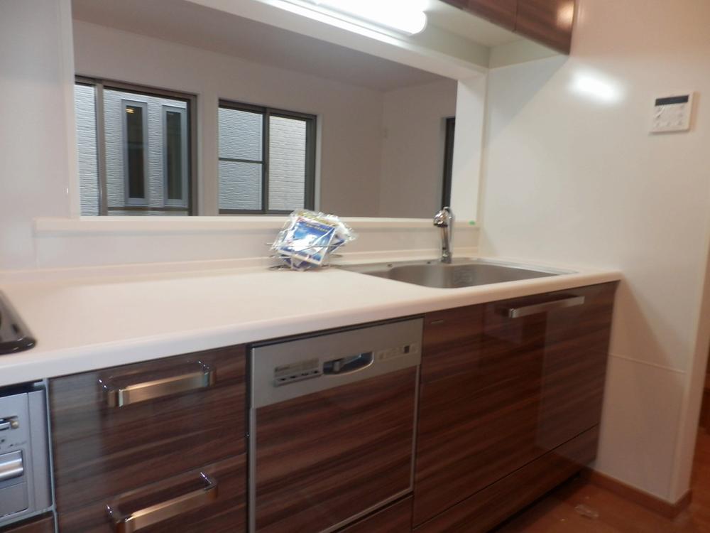 Kitchen. Indoor (December 8, 2013) Shooting 9 Building Kitchen