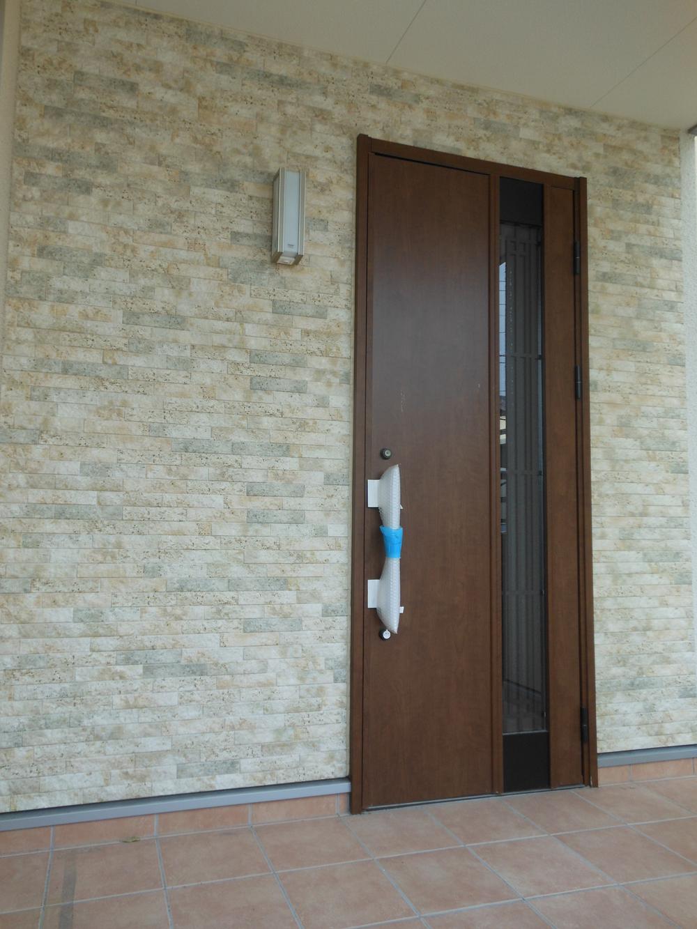 Entrance. Local (10 May 2013) Shooting